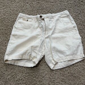 Banana Republic White Men's Flat Front Shorts